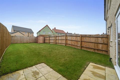 3 bedroom semi-detached house for sale, Yarrow Close, Capel St Mary