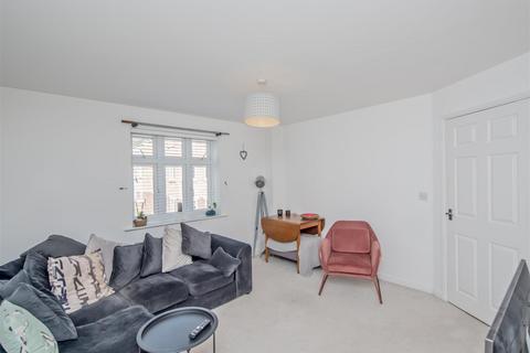 2 bedroom apartment for sale, Park Drive, Leeds