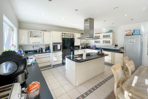 64 Croftdown Road, Birmingham, B17 8RD