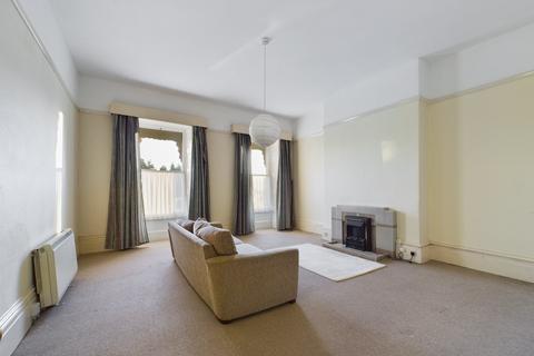 2 bedroom flat to rent, Suffolk Square, Cheltenham, Gloucestershire, GL50