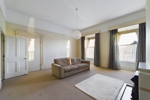 2 bedroom flat to rent, Suffolk Square, Cheltenham, Gloucestershire, GL50