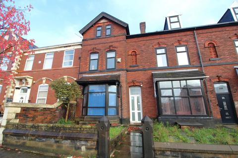 5 bedroom terraced house for sale, Walmersley Road, Bury, BL9