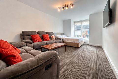 1 bedroom flat for sale, 1 Bedroom Flat For Sale - HP11