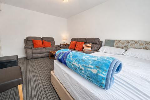 1 bedroom flat for sale, 1 Bedroom Flat For Sale - HP11