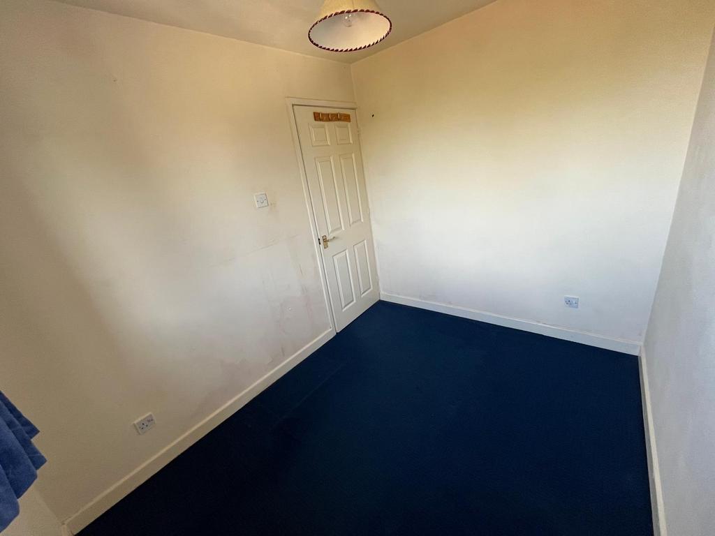 Bexhill bedroom 2.jpg