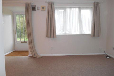 1 bedroom maisonette to rent, CLOSE TO CASSIOBURY PARK WD18