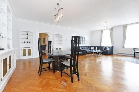 4 bedroom apartment for sale, St Mary Abbots Court, Warwick Gardens, Kensington, W14