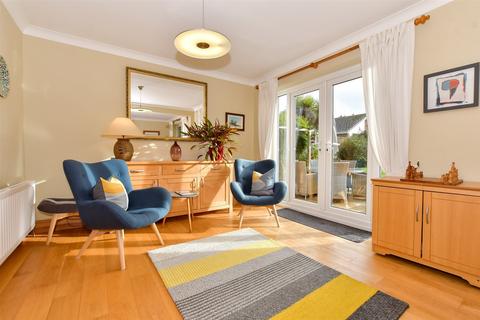 4 bedroom detached house for sale, Willingdon Place, Walmer, Deal, Kent