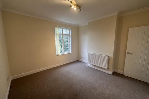 2 bedroom terraced house to rent, Railway View, Goldthorpe