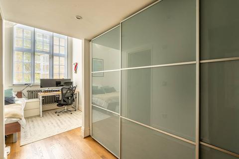 3 bedroom flat to rent, Kingsway Square, Battersea Park, London, SW11