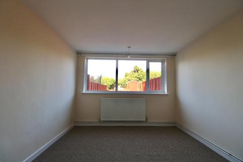 2 bedroom ground floor maisonette to rent, Conifer Rise, Westone, Northampton, NN3