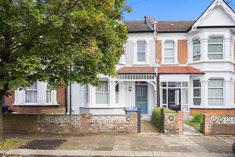 4 bedroom terraced house for sale, Maidstone Road, London, N11