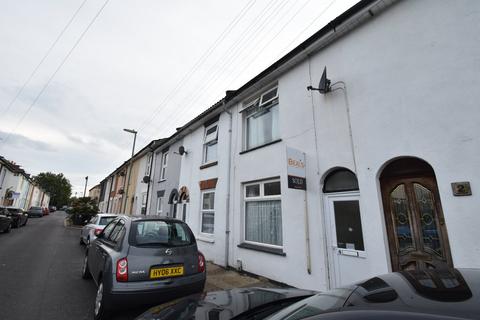 3 bedroom house to rent, Durham Street, Hampshire PO12