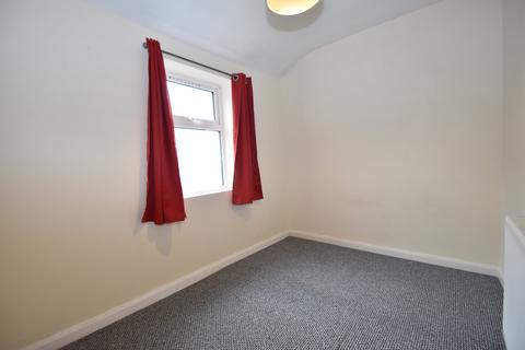 3 bedroom house to rent, Durham Street, Hampshire PO12