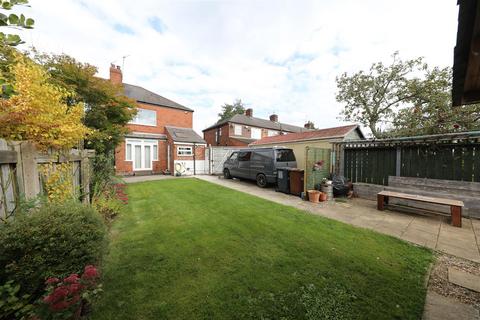 3 bedroom semi-detached house for sale, Sutton Road, Hull