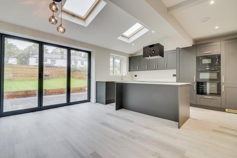 81 Broadgate Walk, Horsforth, Leeds, LS18 4HB