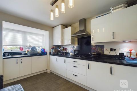 4 bedroom detached house to rent, Fen Street, Milton Keynes MK10