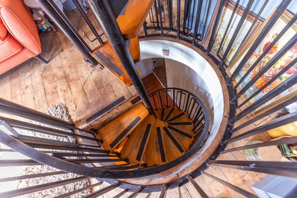 Spiral staircase