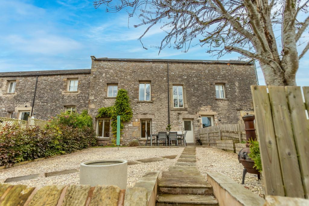 3 bedroom cottage for sale