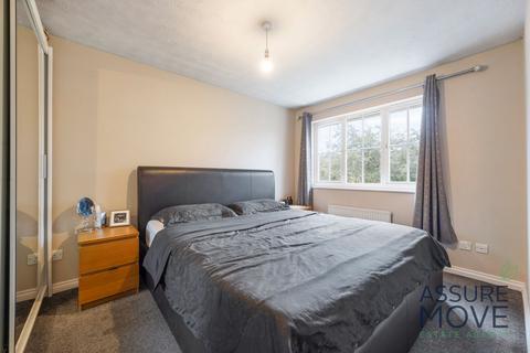 33 Karina Close, Chigwell, IG7 4EN