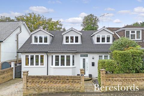 4 bedroom semi-detached house for sale, St. Charles Road, Brentwood, CM14