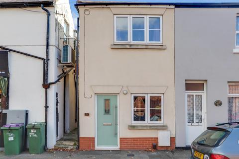 1 bedroom end of terrace house for sale, Broomfield Road, Folkestone