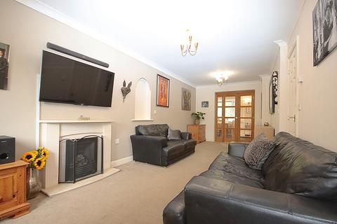 3 bedroom end of terrace house for sale, Penfold Grange, Billingshurst