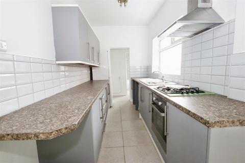 2 bedroom terraced house to rent, Dartmouth Street, Burslem, Stoke-On-Trent