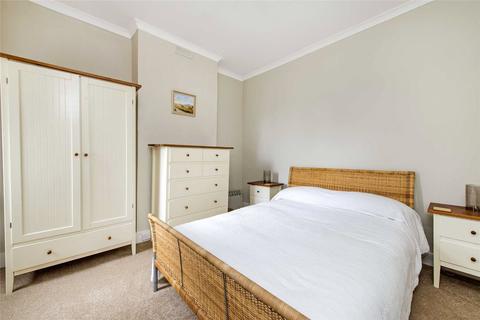 3 bedroom flat for sale, Gowan Avenue, London, SW6