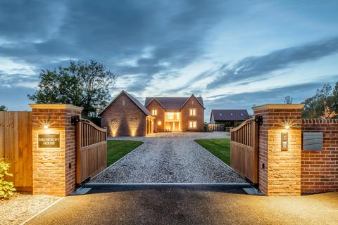 4 bedroom detached house for sale, Stowmarket IP14