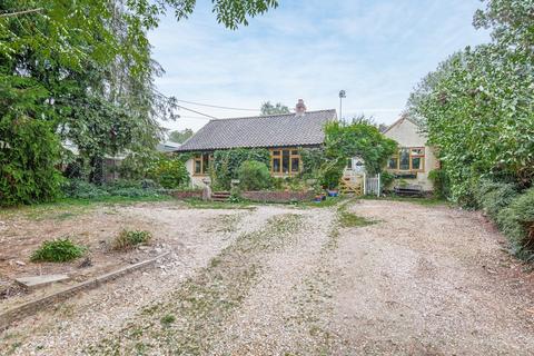 4 bedroom detached bungalow for sale, Stibbard