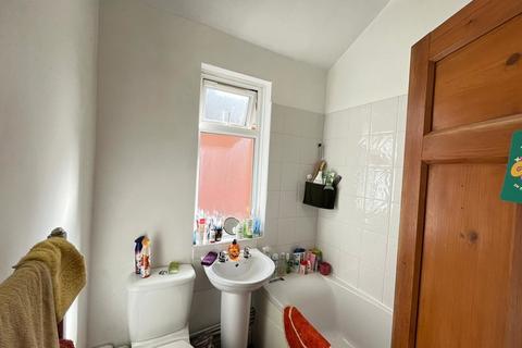 5 bedroom terraced house to rent, Tennyson Street, Near Leicester Uni, Leicester, LE2