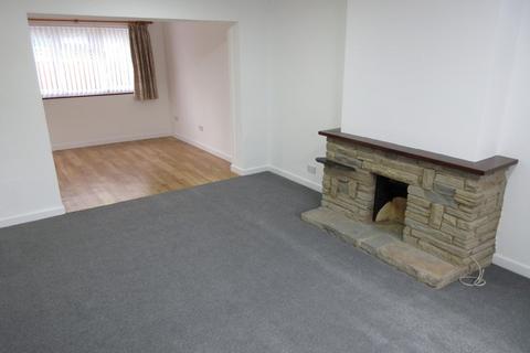 3 bedroom semi-detached house to rent, Manor Road, Hockley