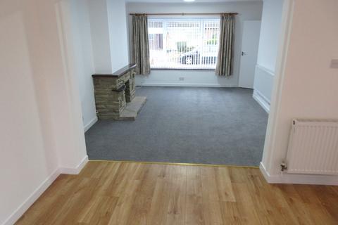 3 bedroom semi-detached house to rent, Manor Road, Hockley