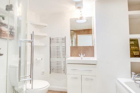 16 Two Waters Road, Hemel Hempstead, HP3 9BZ