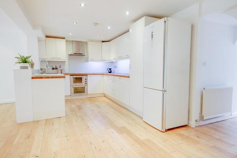 16 Two Waters Road, Hemel Hempstead, HP3 9BZ