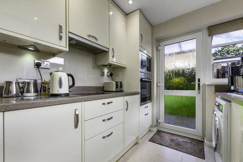 28 Allan Durst Close, Cardiff, CF5 2RP