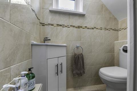 28 Allan Durst Close, Cardiff, CF5 2RP