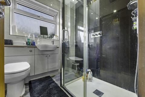 28 Allan Durst Close, Cardiff, CF5 2RP
