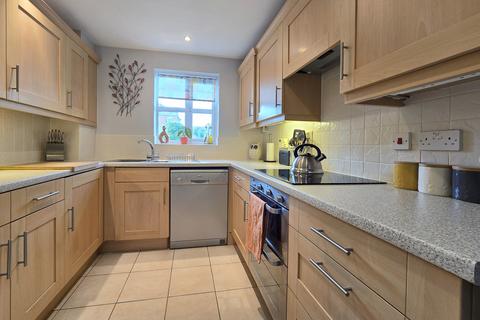 2 bedroom apartment for sale, Chichester House, Lymington SO41