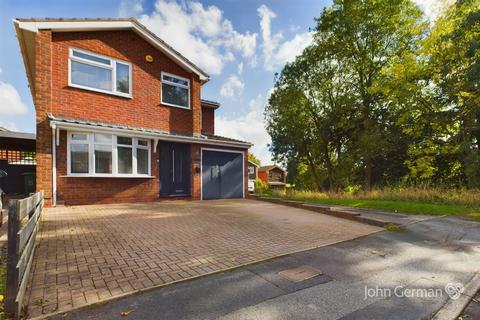 13 Spinneyfields, Stafford, ST17 4RR