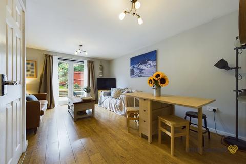 32 Cheadle Road, Uttoxeter, ST14 7BS