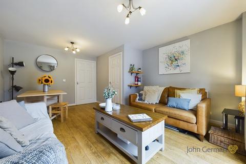 32 Cheadle Road, Uttoxeter, ST14 7BS