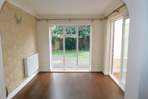 3 bedroom house to rent, Kipling Way, Stowmarket IP14