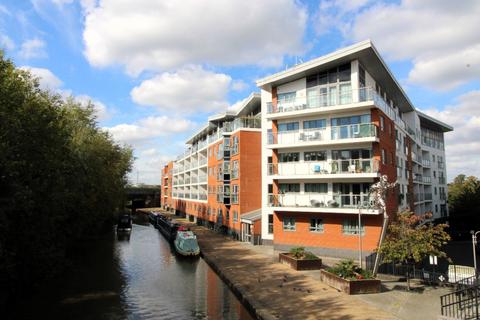 1 bedroom flat for sale, Trevithick Court, Lonsdale, Wolverton, Milton Keynes