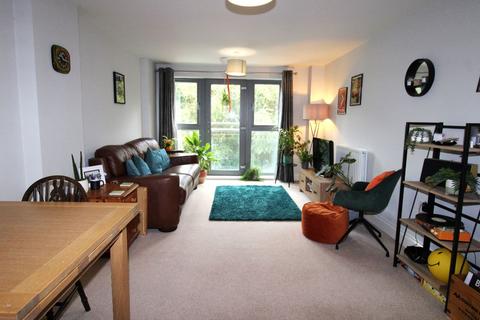 1 bedroom flat for sale, Trevithick Court, Lonsdale, Wolverton, Milton Keynes