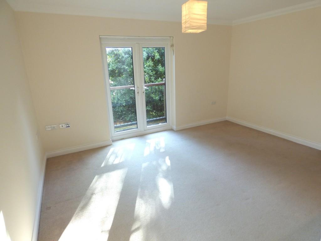 Warsash Road, Southampton SO31 2 bed flat to rent £975 pcm (£225 pw)