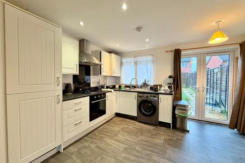2 bedroom terraced house to rent, Pitt Park, Exeter EX5