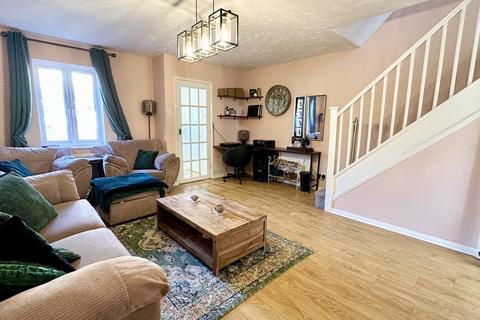 3 bedroom link detached house for sale, Castle Mount, Brackley