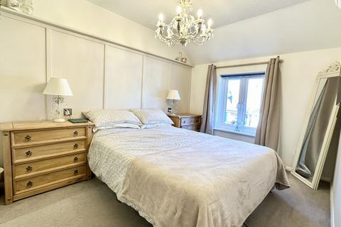 29 Castle Mount, Brackley, NN13 7HF